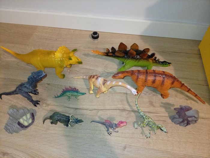 Dinosaures en silicone souple et rigides articulés - photo numéro 2