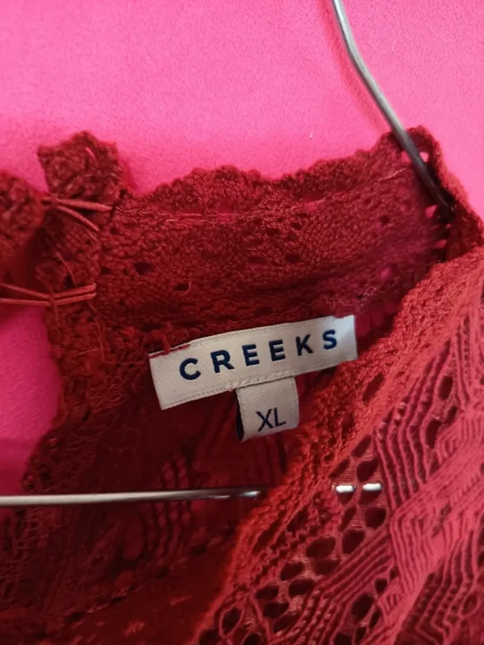 Haut dentelle. Grande taille. Marque creeks (A379) - photo numéro 3