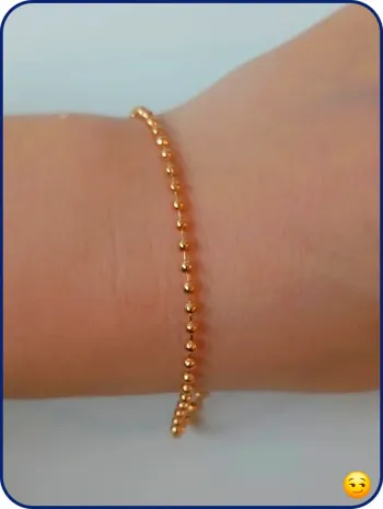 Bracelet doré élégant tendance féminine
