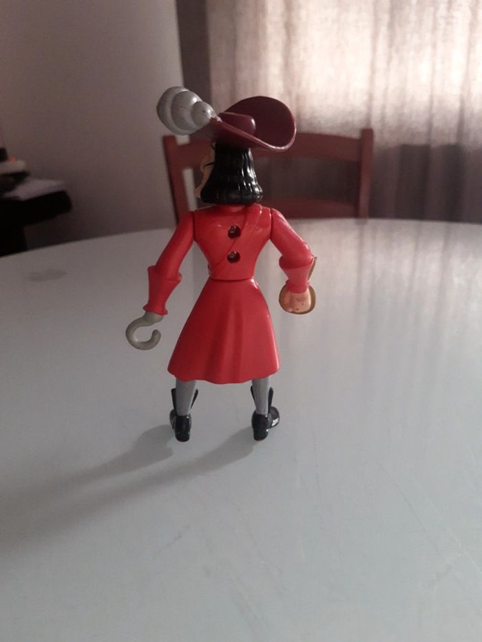 Figurine Capitaine Crochet - photo numéro 3