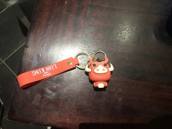 Porte clé figurine pumbaa le roi lion disney