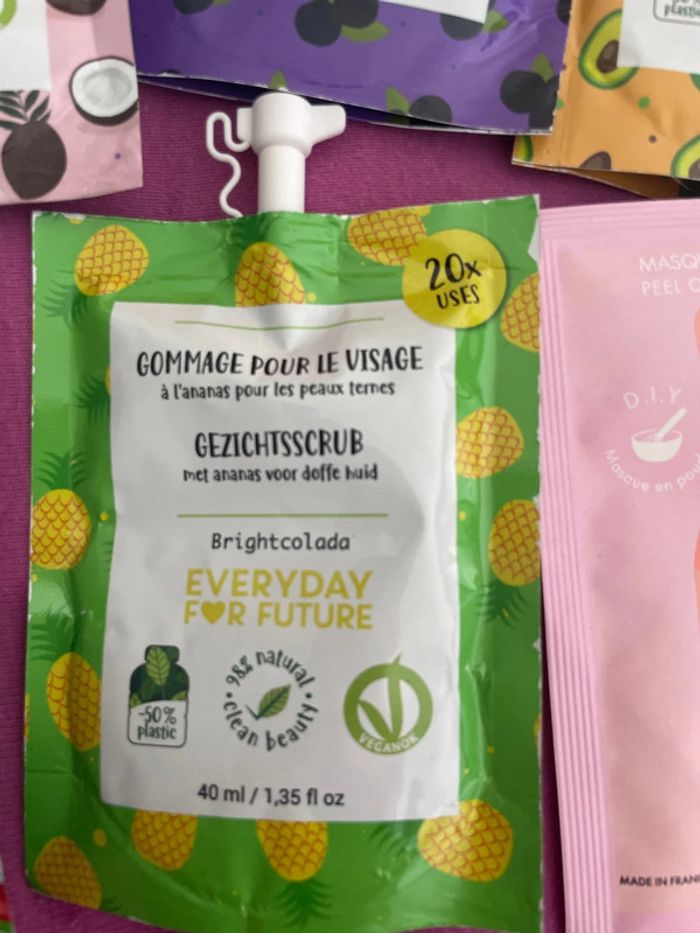 Lot cosmétique - photo numéro 3