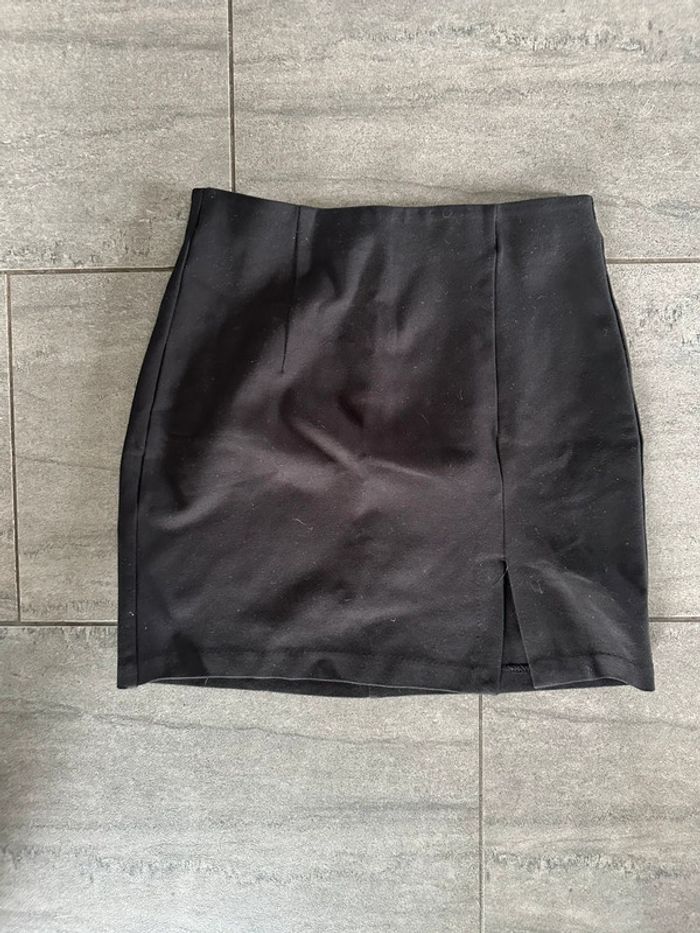 Jupe Noire Stradivarius