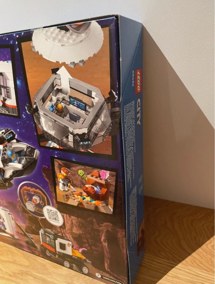 Lego City 60434 La station spatiale et la base de lancement de fusées - photo numéro 4
