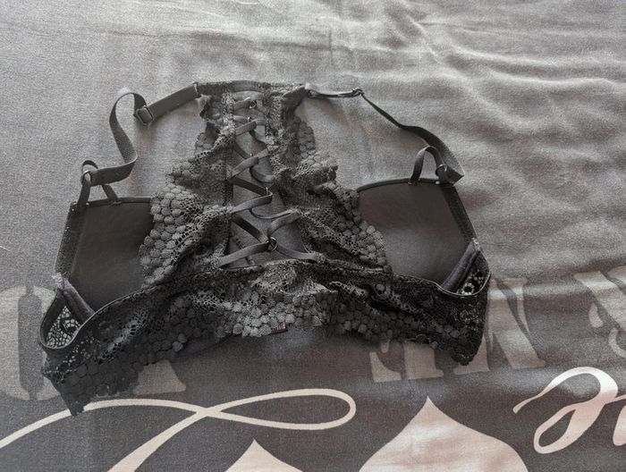 Soutien gorge fantaisie - photo numéro 2