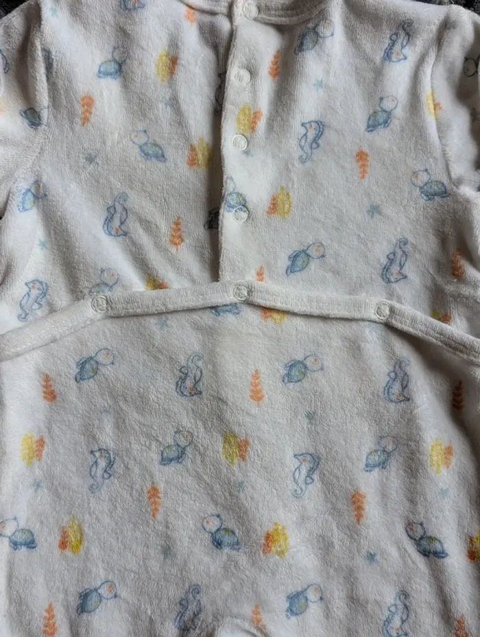 Pyjama mixte Le Phare de la Baleine – Taille 6 mois Comme neuf – Motifs hippocampes & tortues - photo numéro 4