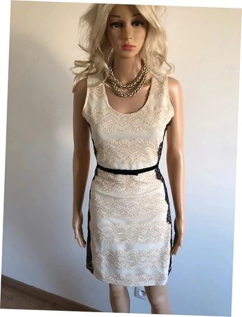 Robe beige dorée et noire neuve en dentelle sans manches Molly Bracken taille 2 (valeur 49€)