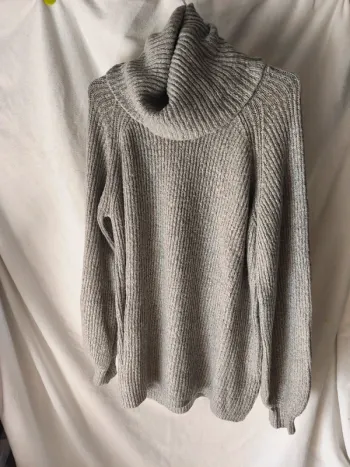 Pull en laine gris - taille: M