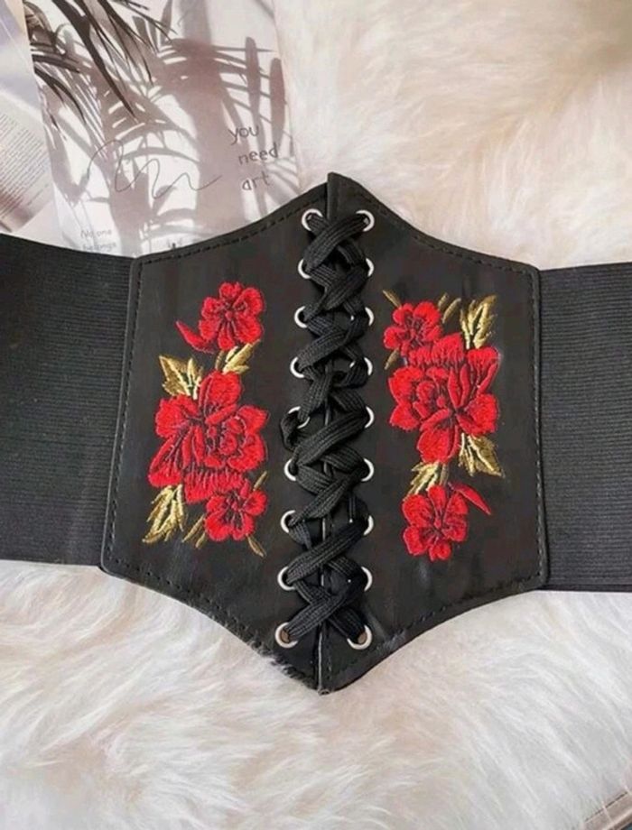 A48 ceinture gaine corset vintage rétro ajustable noire brodée - photo numéro 2