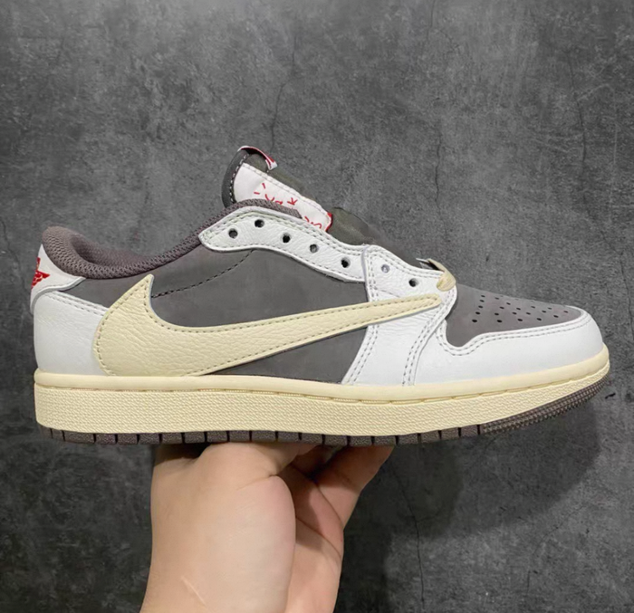 Travis Scott x Air Jordan 1 Low OG SP moka inversé  taille 46 - photo numéro 4