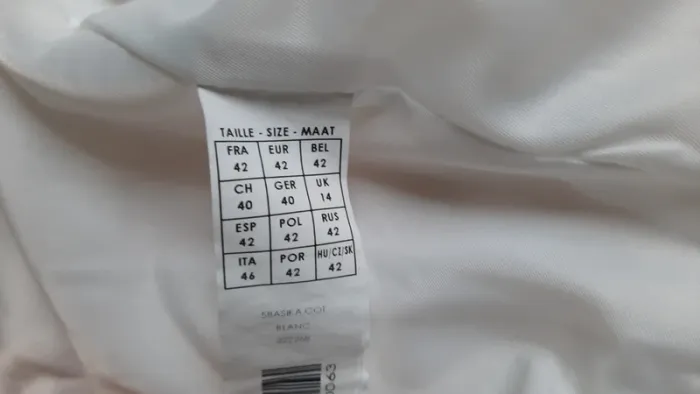 Veste tailleur blanc - photo numéro 3