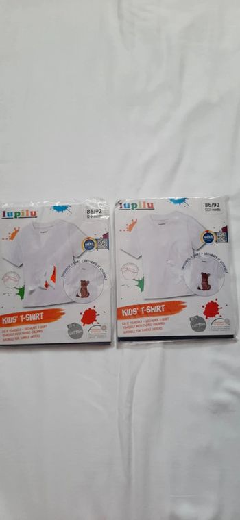2 t-shirts à colorer