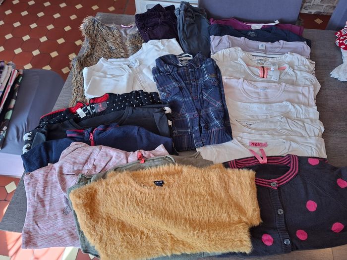 Lot fille taille 10 ans