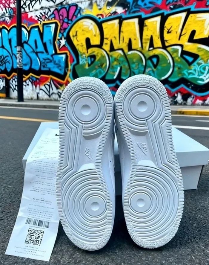 Nouveau Nike Originais Air Force 1 Low Blanc - Taille 43 - photo numéro 2