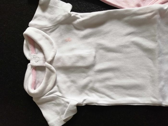 Lots 2 bodys okaidi 3 mois - photo numéro 2