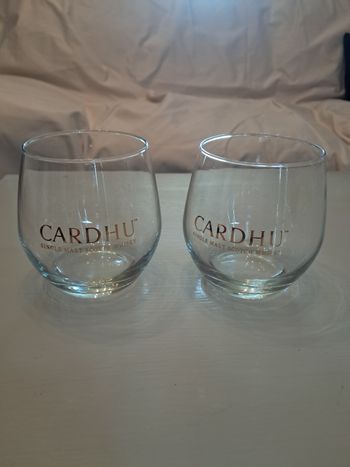 2 verres à whisky Cardhu