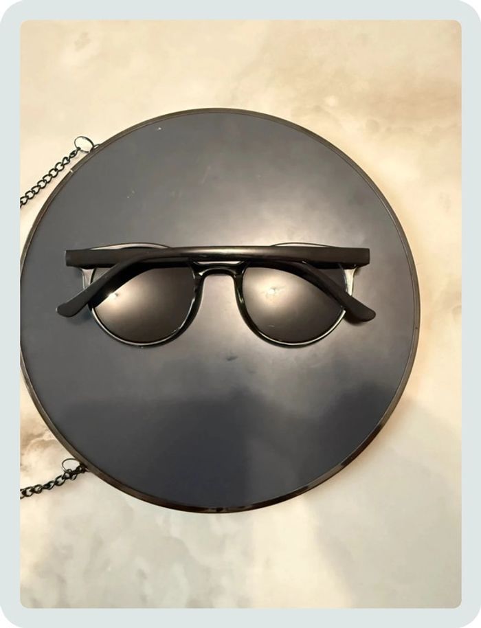 Lunette de soleil ronde noire - photo numéro 2