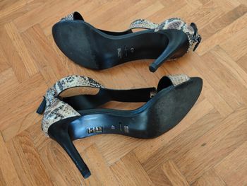 Sandales Minelli T40 en cuir