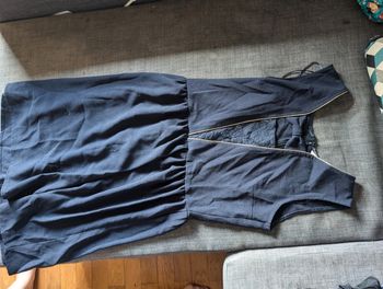 Très belle robe Naf Naf - taille 36