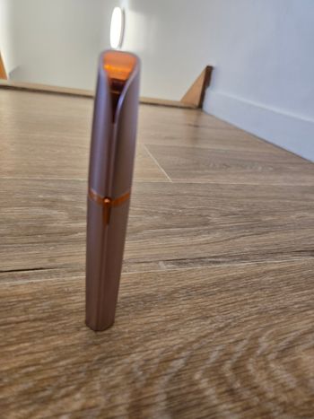 Épilateur électrique de sourcil