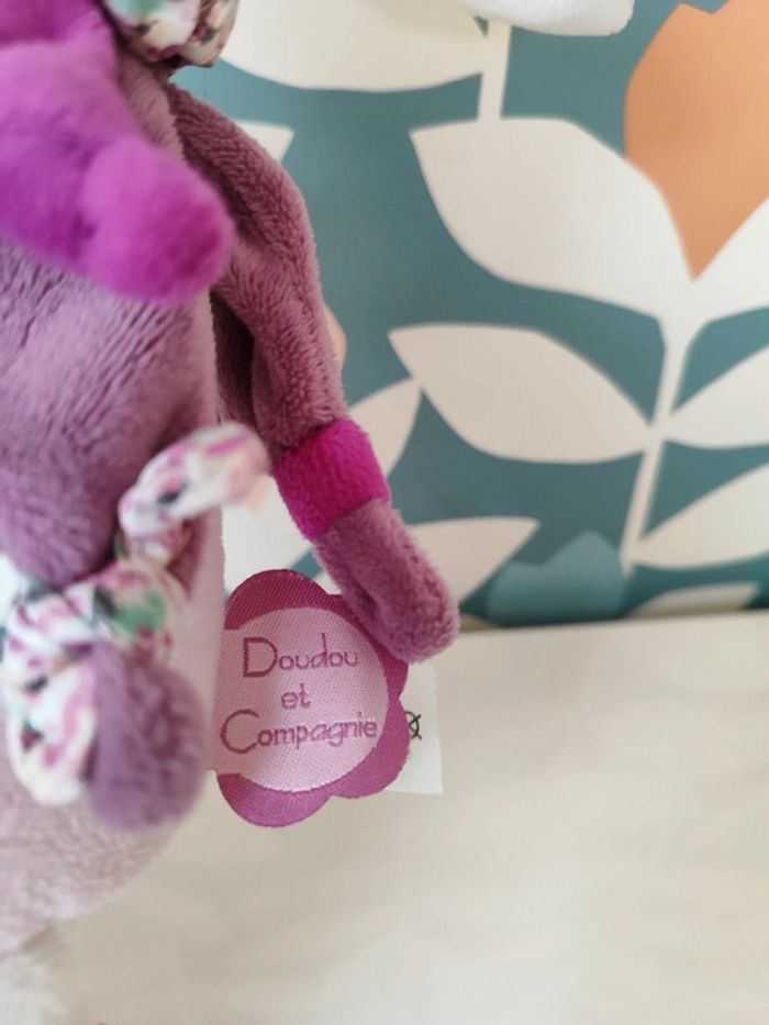 Doudou hochet cerise le lapin doudou et compagnie - photo numéro 5