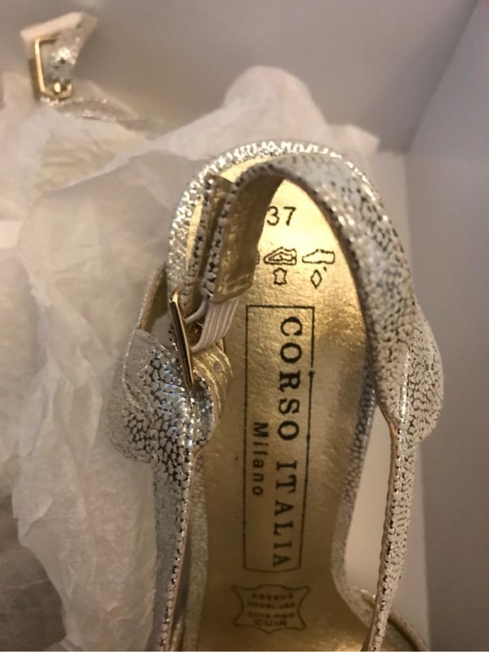 Escarpins couleur argent 37·Très bon état·CORSO ITALIA - photo numéro 6