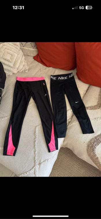 Lots de leggins et un pull et deux pantalon