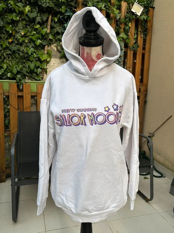 Sweat-shirt a capuche 12/13 ans - sailor moon