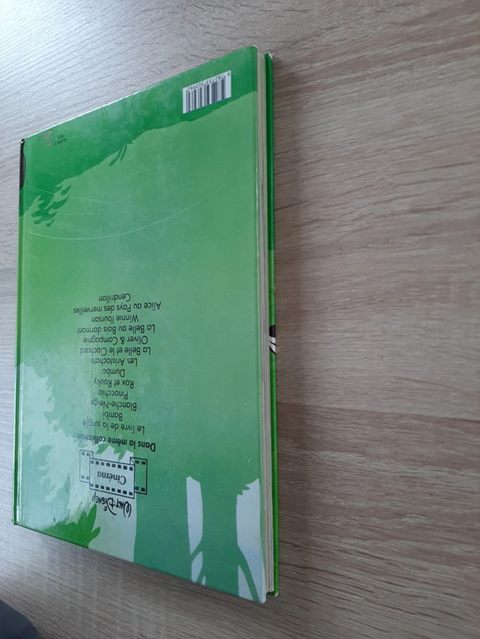 Livre Disney Bambi - Hachette jeunesse couverture verte - photo numéro 4