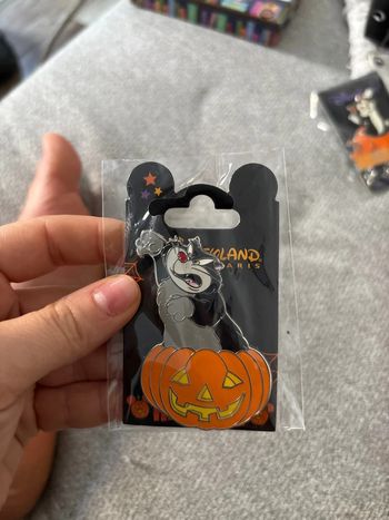 Pins Lucifer Halloween
