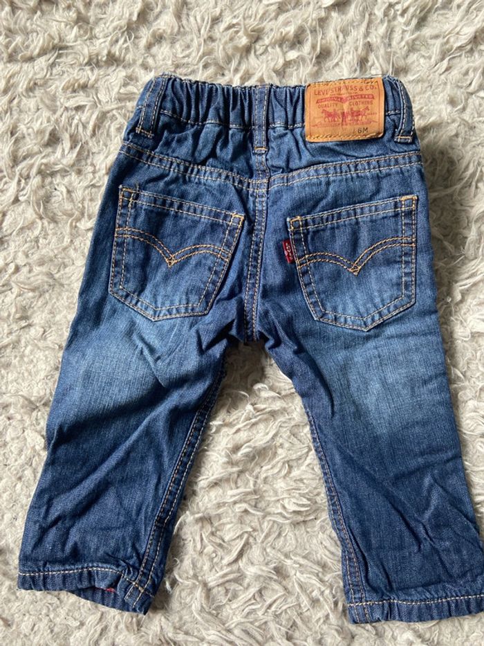 Levis 6 mois - photo numéro 3