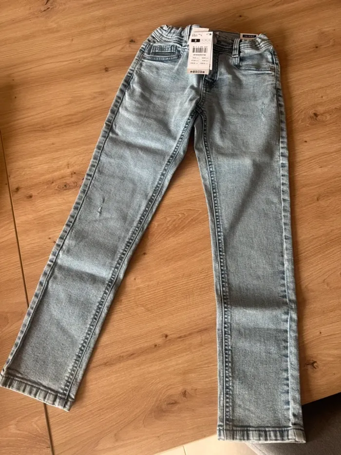 Pantalon jeans skinny gemo 9ans neuf