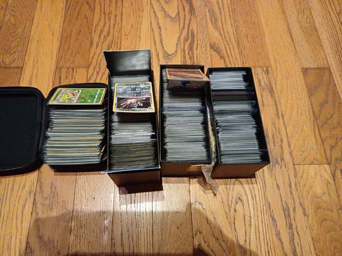 Lot de cartes Pokémon (reverse/Holo) - Bloc Epée et Bouclier / Ecarlate et Violet - photo numéro 5
