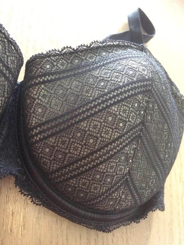 Soutien gorge 75C - photo numéro 2