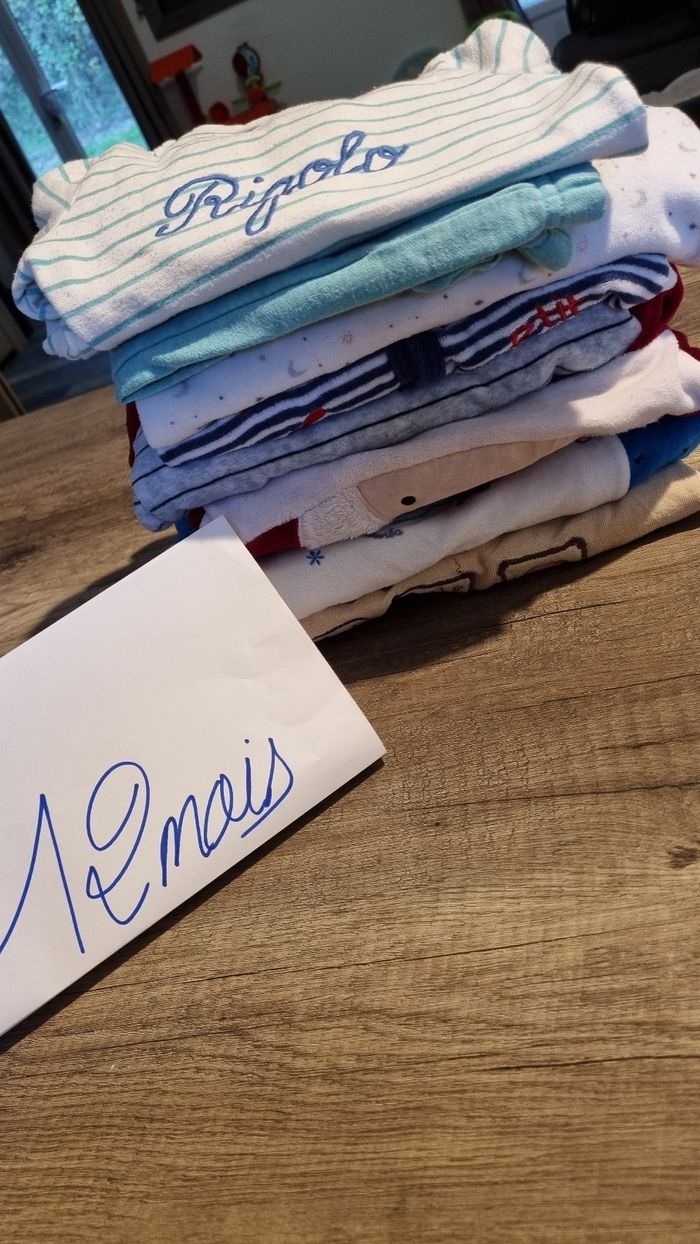 Lot de 8 pyjamas