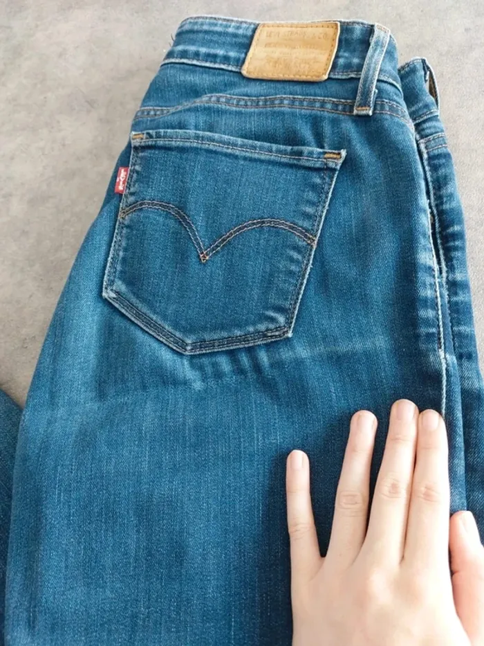 Levi's 711 w28 - photo numéro 3