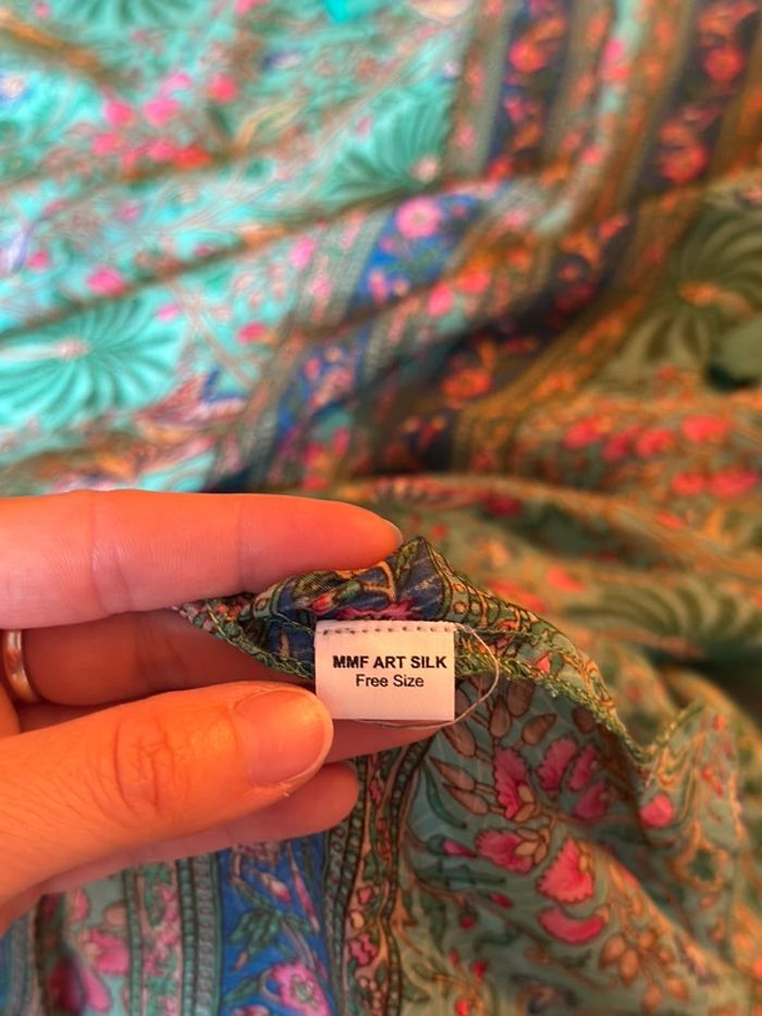 Robe longue imprimé fleuri, dos nu, en soie taille U - photo numéro 11