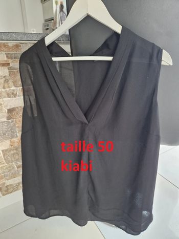 1 blouse fluide noir KIABI taille 50