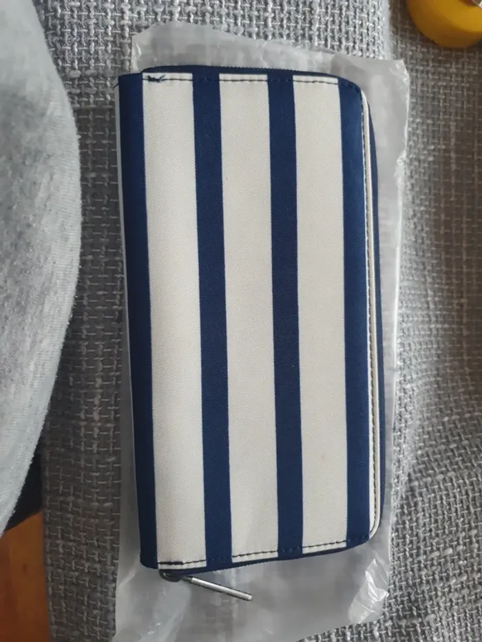 Porte feuille - photo numéro 4