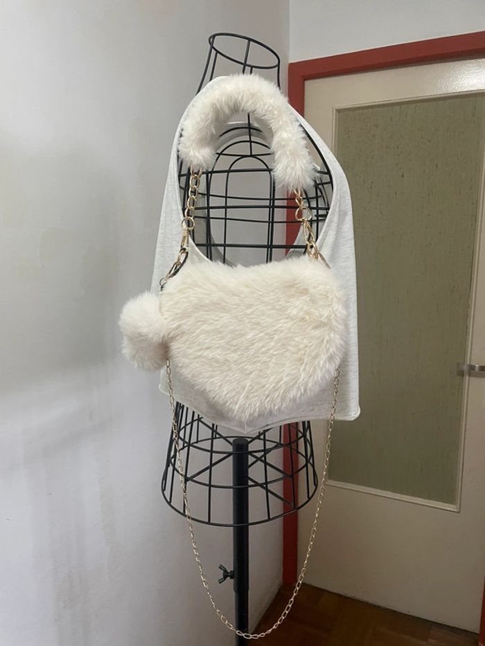 Sac à main élégant en fourrure synthétique avec poignée supérieure et bandoulière - photo numéro 17