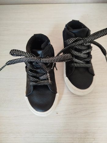 Baskets montantes pointure 23
