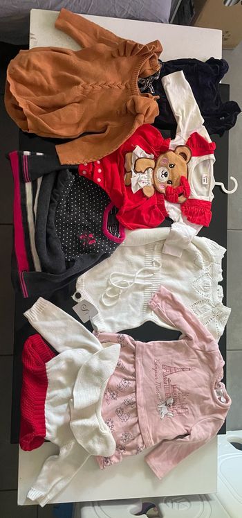 Lot vêtements bébé fille 3-6 mois (83 pièces)
