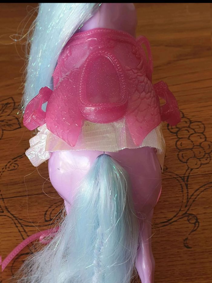 Cheval Licorne  du  lac  des cygnes  Barbie  Mattel  + cygne  et accessoires - photo numéro 18