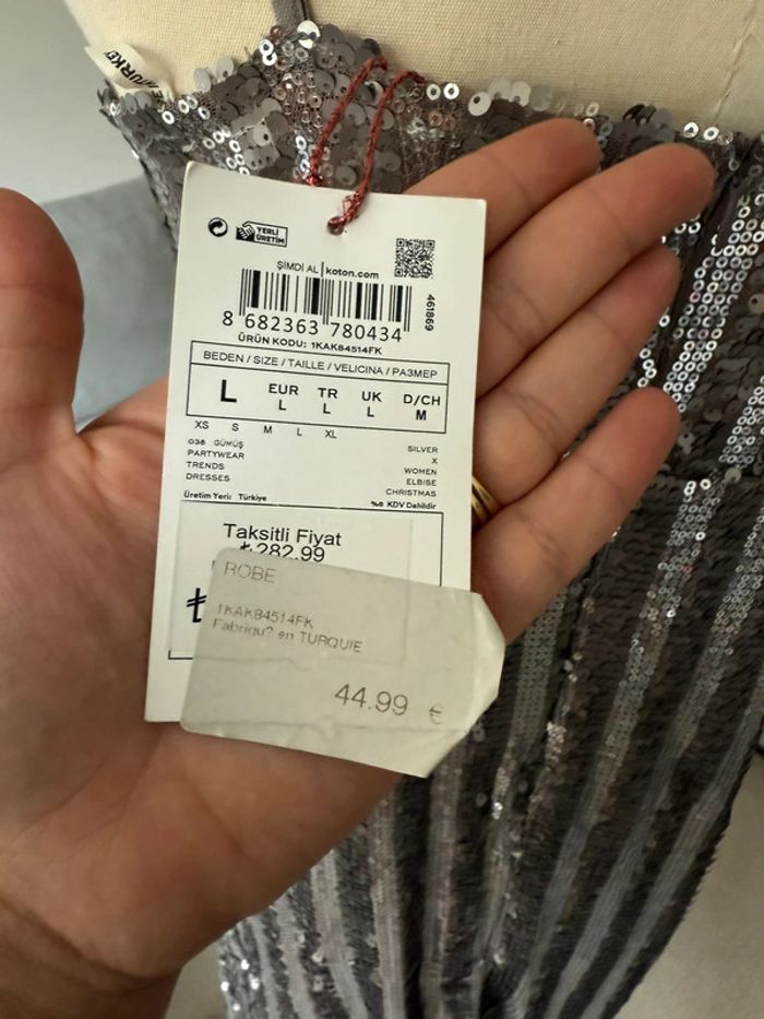 Robe de soirée à sequins - photo numéro 6