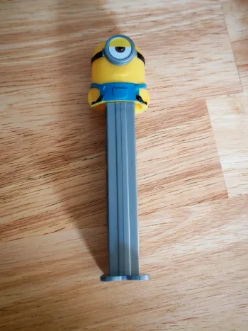 Distributeur PEZ les minions