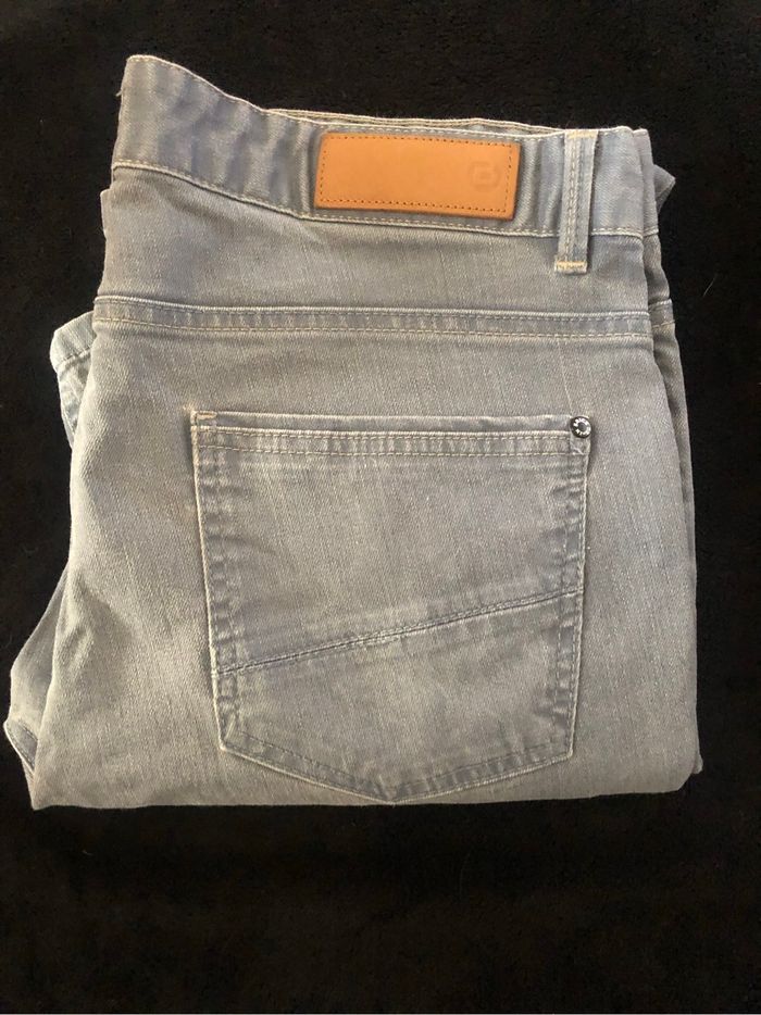 Vend 2 pantalons Brice Denim taille  46