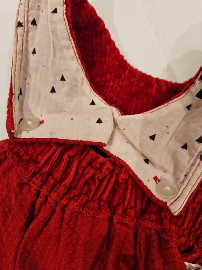 Robe rouge type velours - photo numéro 3