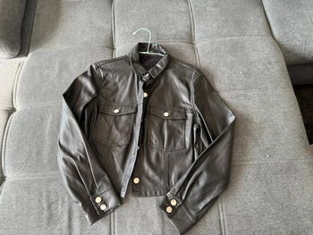 Veste en similicuir noir
