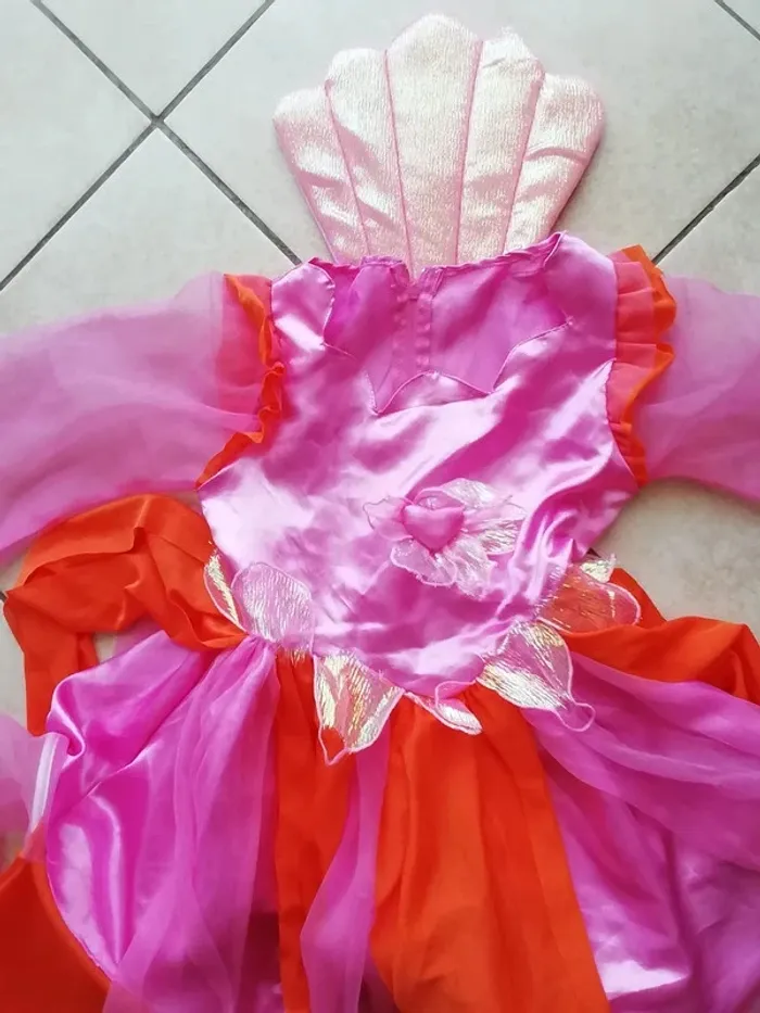 Robe / Déguisement 5 / 7 Ans - 116cm, Soit Env 6 Ans. - photo numéro 3