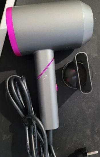 Sèche-cheveux ionique